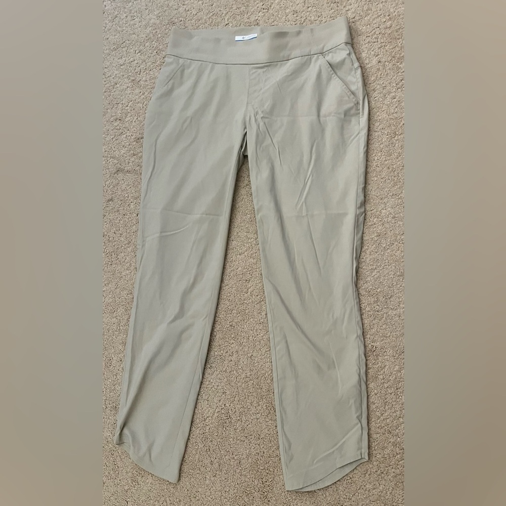 Columbia Women's legging Pants in Beige